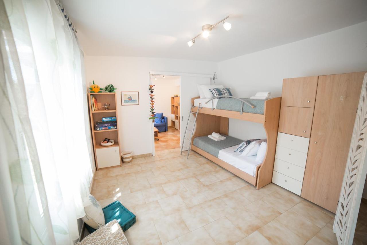 Agiazi Poros Summer House Galatás Extérieur photo